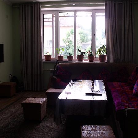 Hostel Visit Ош Екстериор снимка