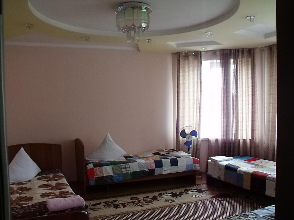 Hostel Visit Ош Екстериор снимка